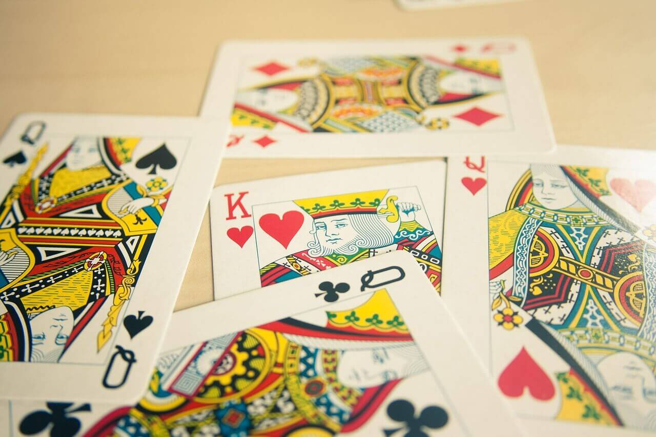 Kartenlegen und Kartomantie? Wahrsagen mit Spielkarten!